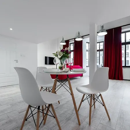 Centrum Nowoczesny Design - Dream شقة بييلسكو بياوا